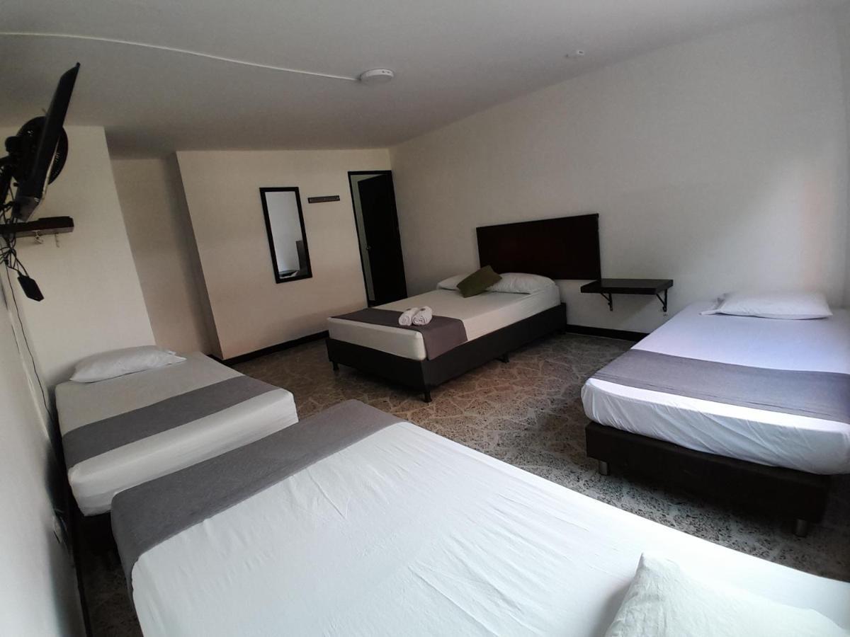 Hotel Palermo Real Medellin Bagian luar foto