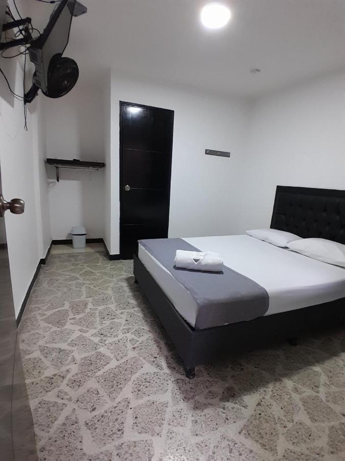 Hotel Palermo Real Medellin Bagian luar foto