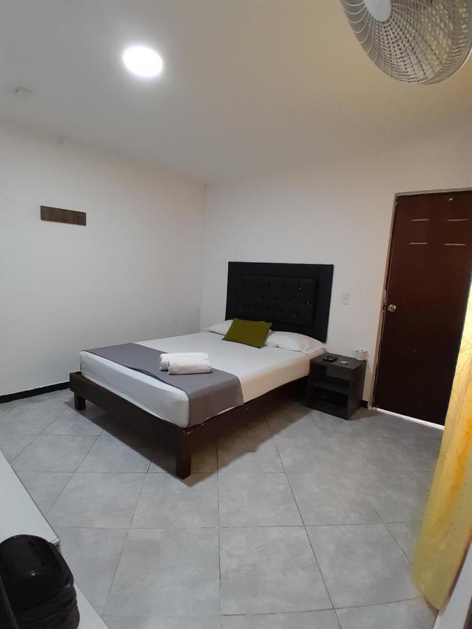 Hotel Palermo Real Medellin Bagian luar foto
