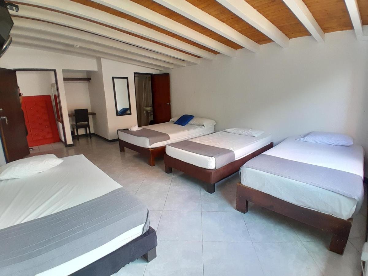 Hotel Palermo Real Medellin Bagian luar foto